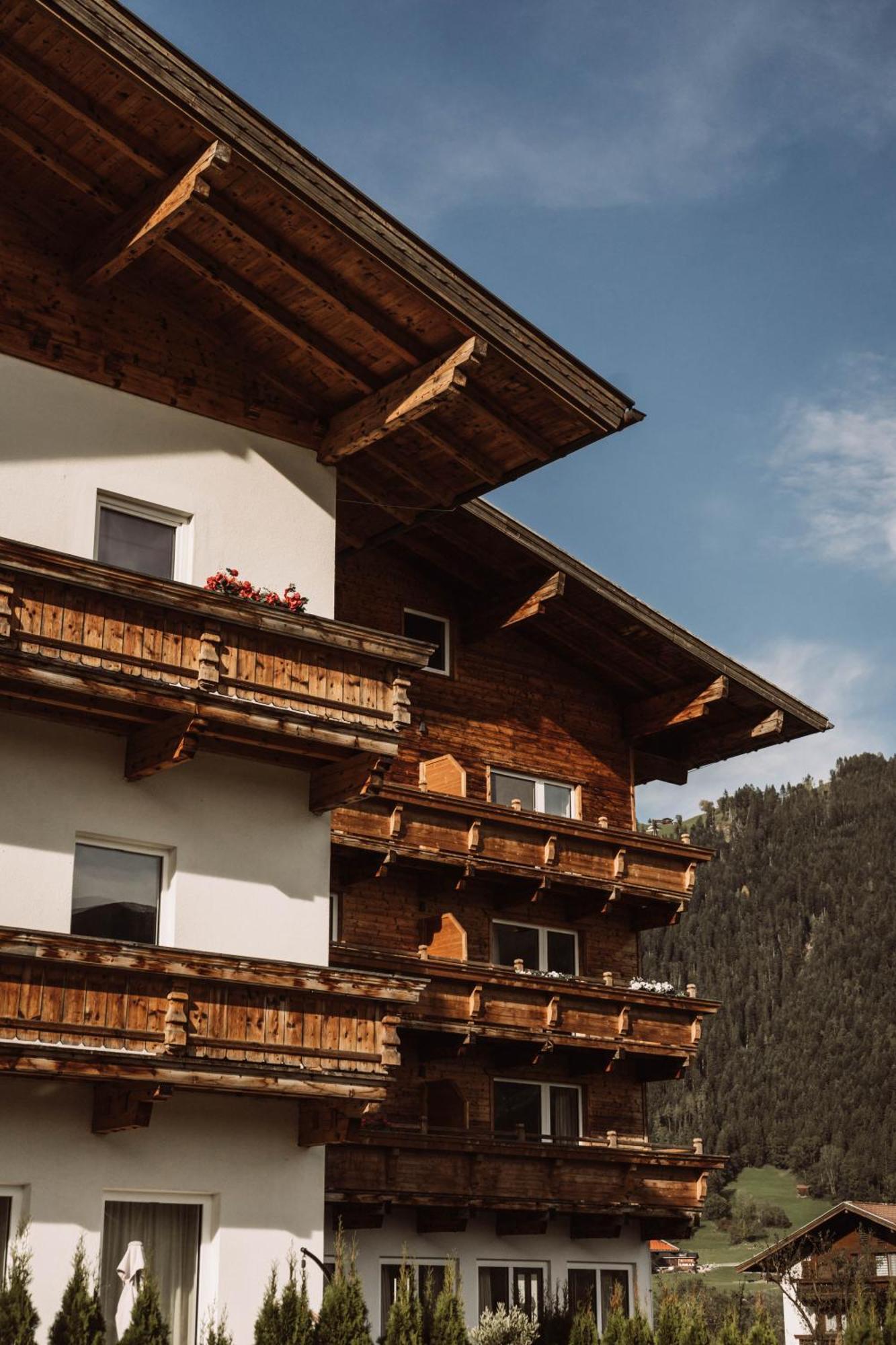 Lebe'Schlitters - Das Ferienapartmenthaus Im Zillertal Kültér fotó